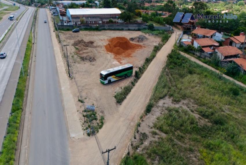 Terreno Para Fins Comerciais de Esquina em Gravatá Com 4.500m2