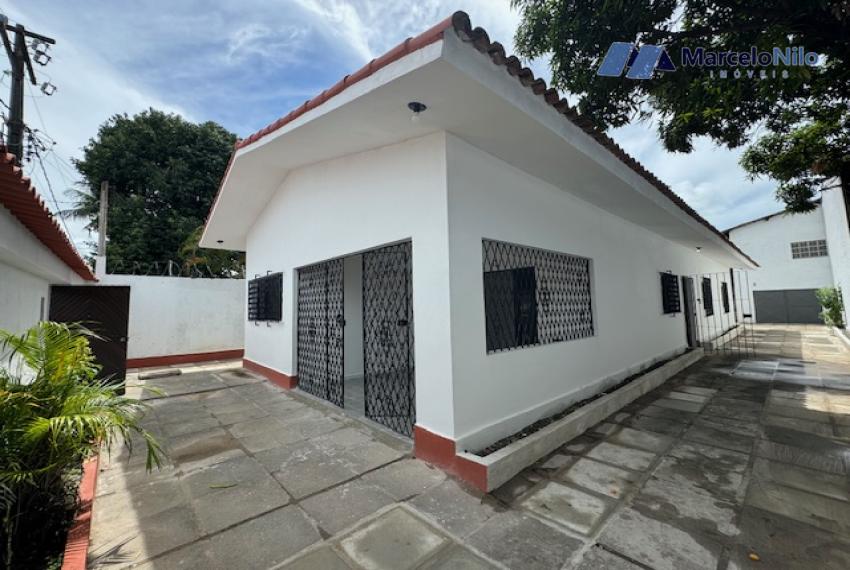 Casa no Bairro de Santa Tereza, 04 Quartos, Amplo Quintal
